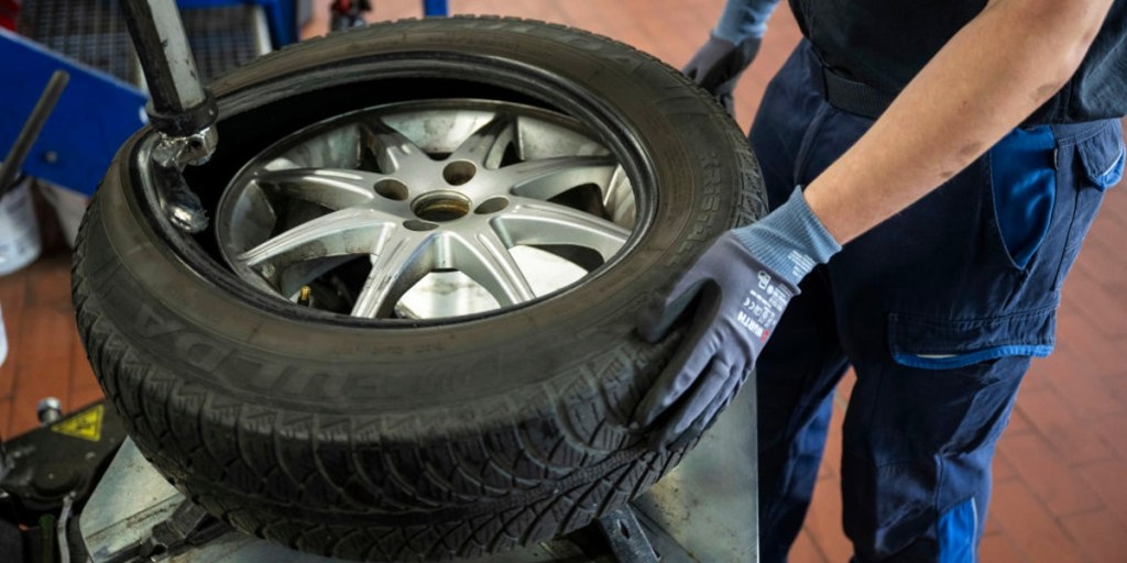 How to Determine If Your SUV Needs Snow Tires in 2023 A StepbyStep Guide