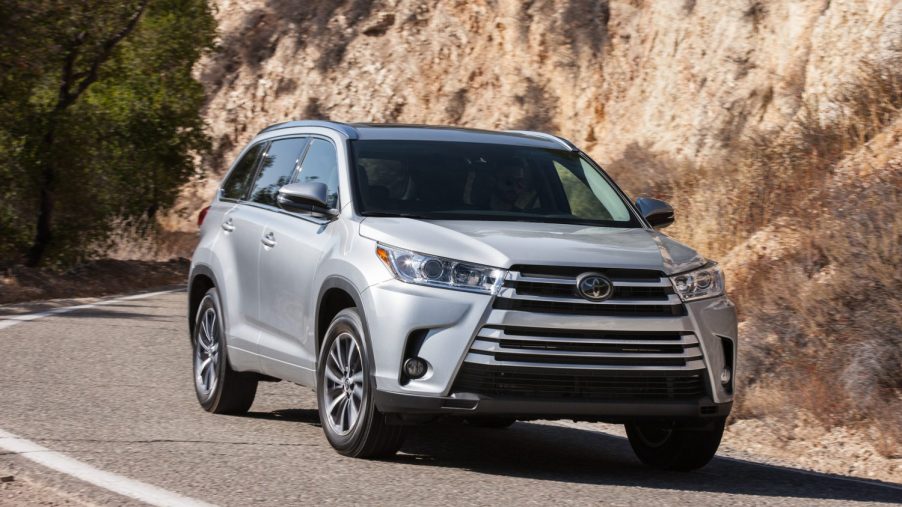 3 of the Best Used Midsized SUVs for Under 25,000