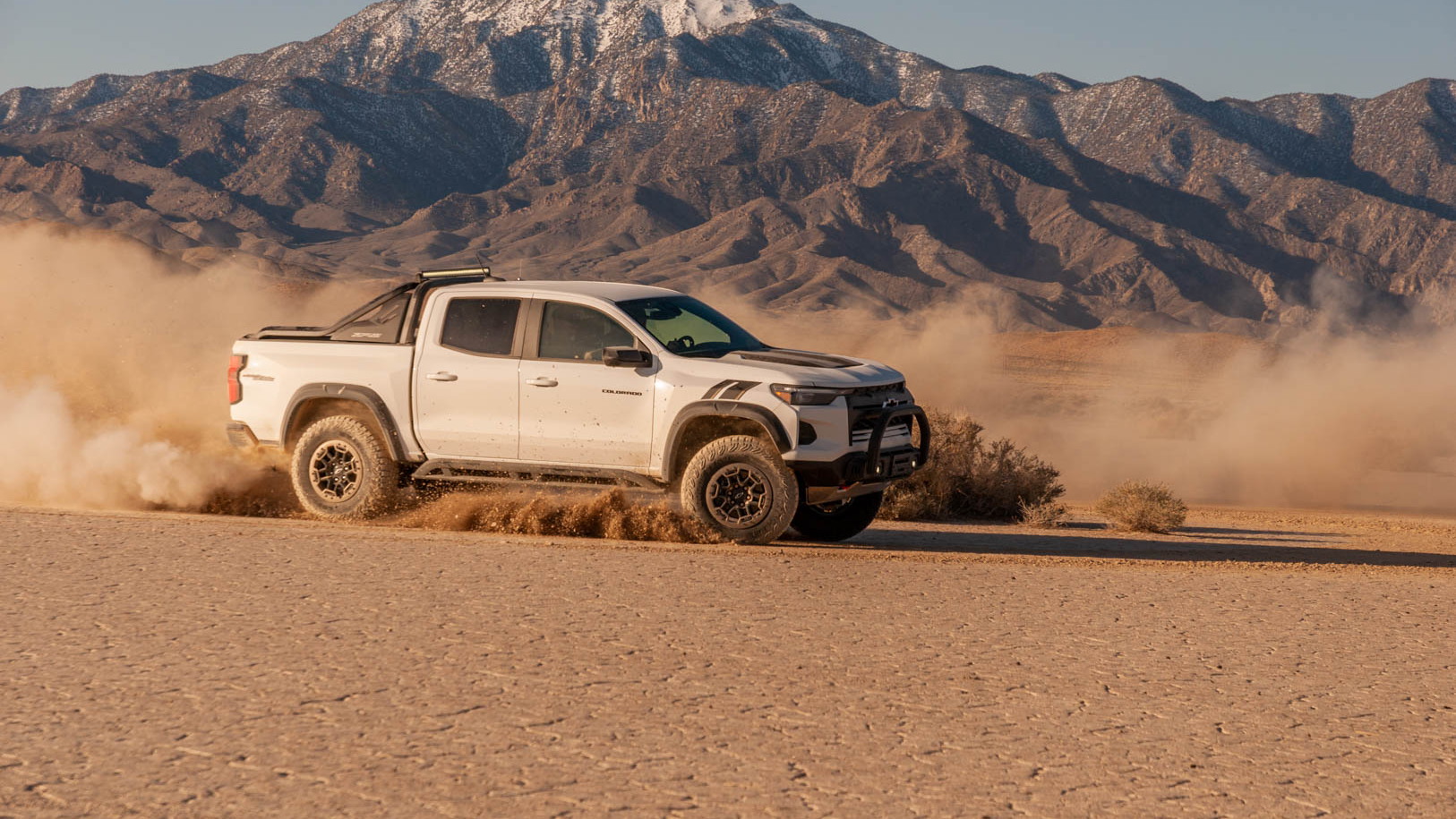 The 2023 Chevy Colorado ZR2 kicking up sand