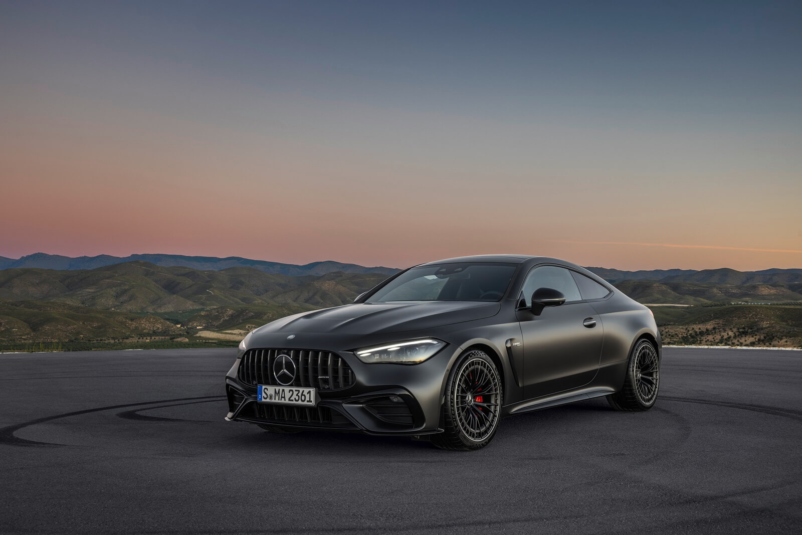 A 2024 Mercedes-AMG CLE 53 shows off its coupe proportions.