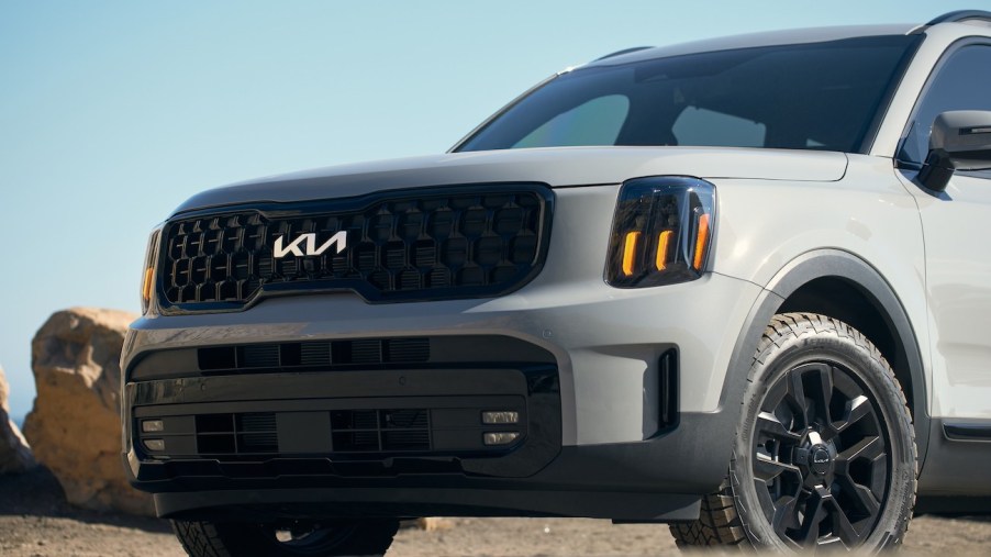 The front of the 2024 Kia Telluride in gray. The Telluride vs. Palisade debate is a hefty one.