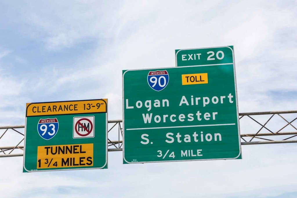 An I-90 sign on the Massachusetts Turnpike
