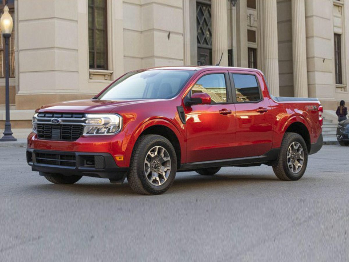 The 2023 Ford Maverick Hybrid parked in the city 