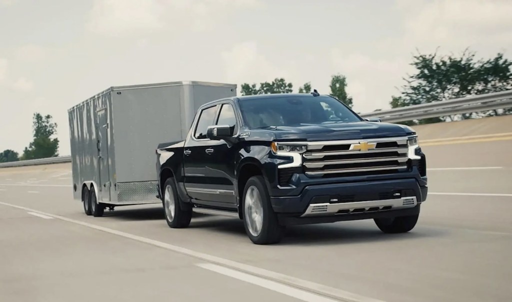 The 2024 Chevy Silverado 1500 pulling a load 