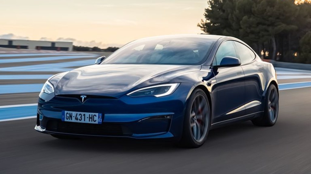 2024 Tesla Model S-the Plaid version set a previous Nurburgring EV lap record