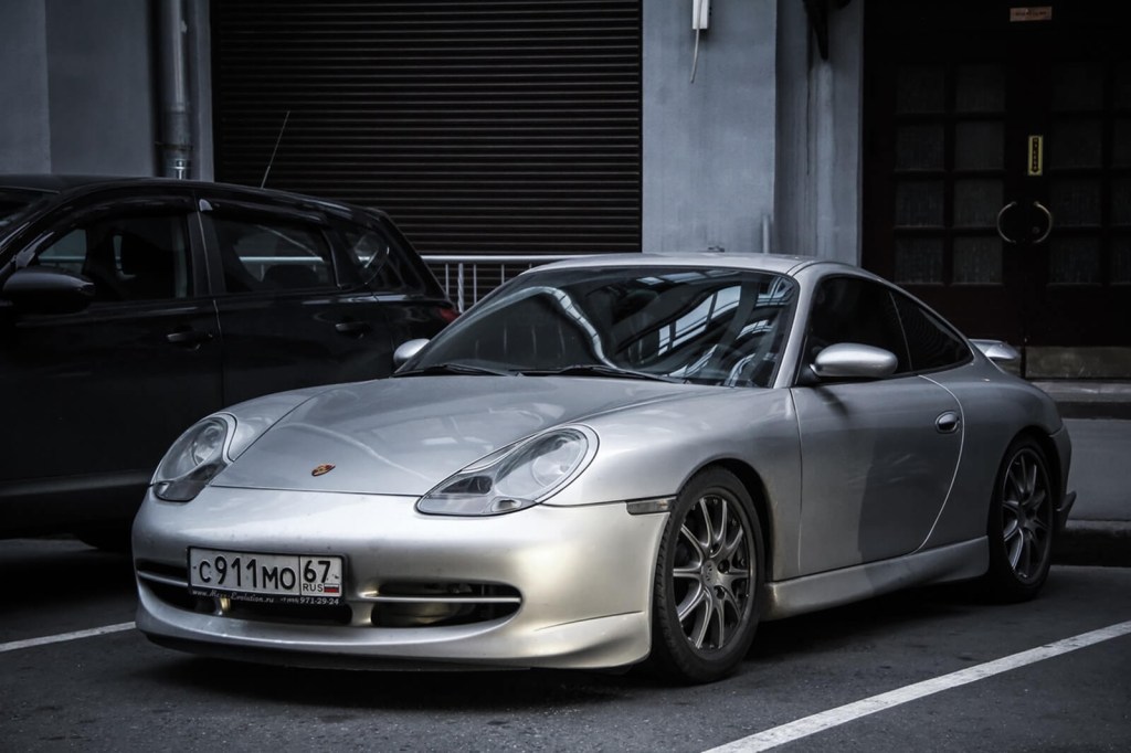 A silver 996 Porsche 911 sports car is one of the best affordable 911 options on the market. 