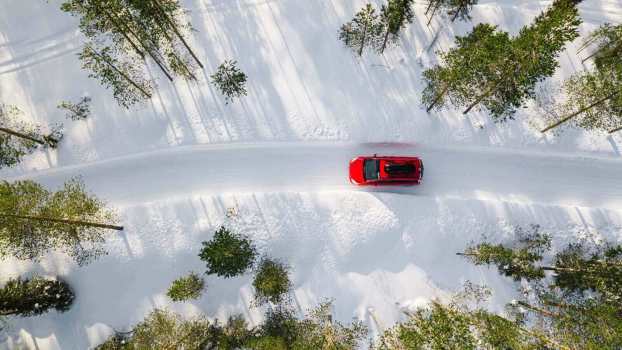 You Shouldn’t Be Driving in the Snow Without These Five Things in Your Car