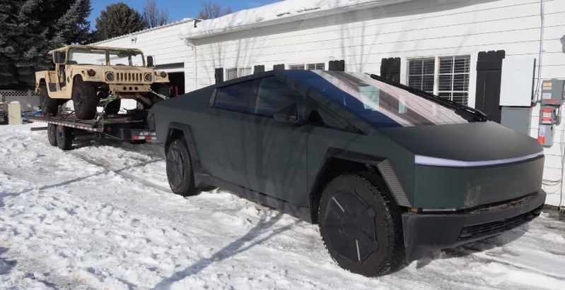 The Tesla Cybertruck towing 11,000 lbs
