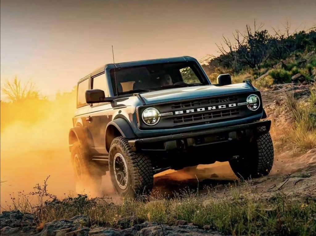 The 2024 Ford Bronco kicking up dirt