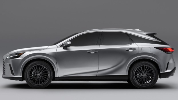 Is the 2024 Lexus RX 350 Just a Luxury Version of the Toyota Highlander?