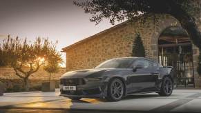 The 2024 Ford Mustang GT and the Dark Horse, like this one, lose power for Great Britain.