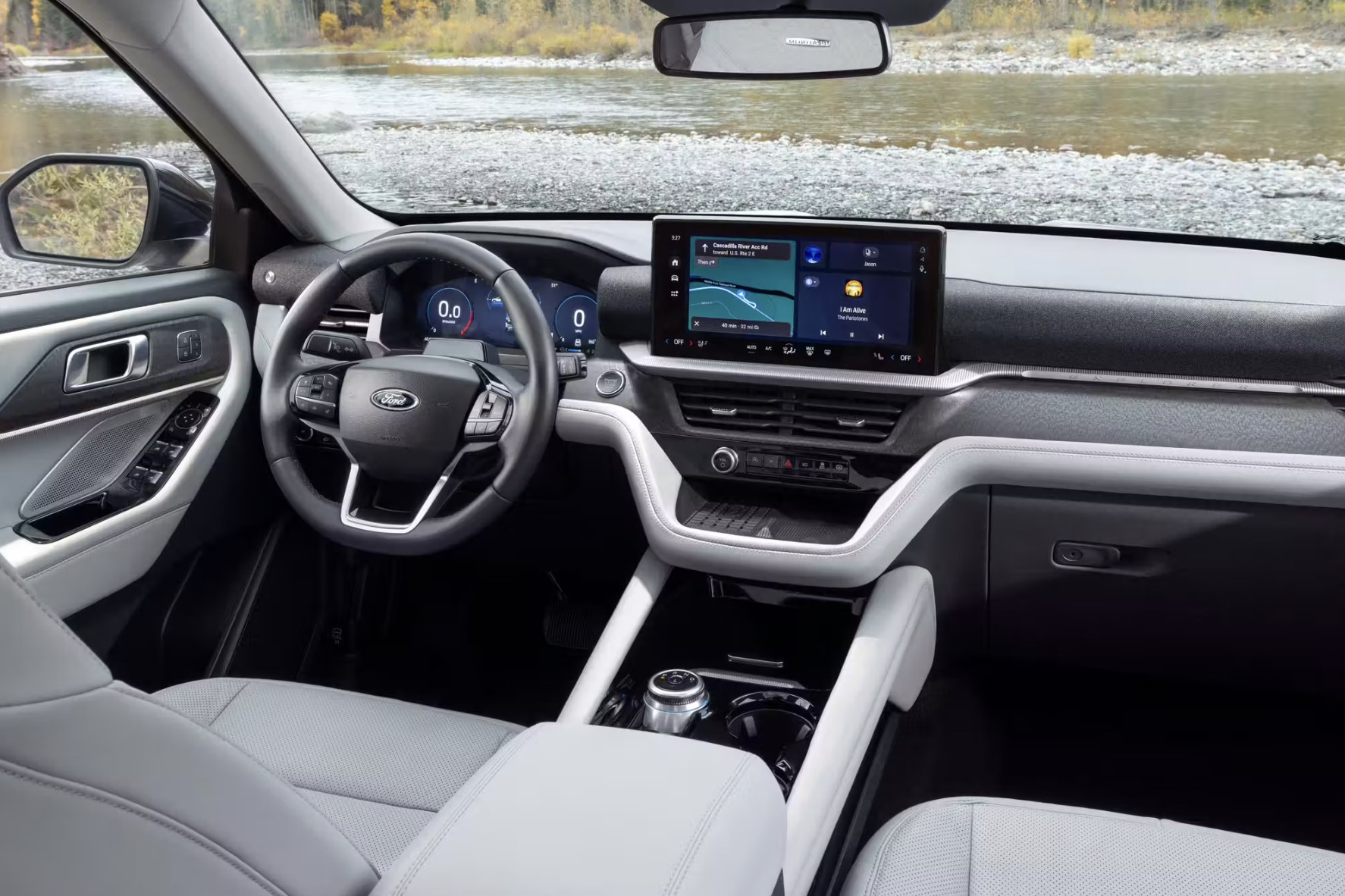 2025 Ford Explorer interior and dash