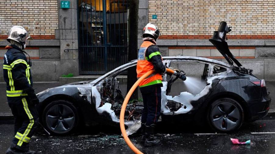 Why Are Electric Car Fires So Difficult To Extinguish?