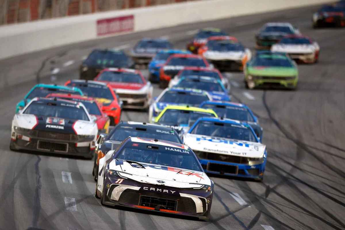 Do NASCAR Drivers Pee During a Race?