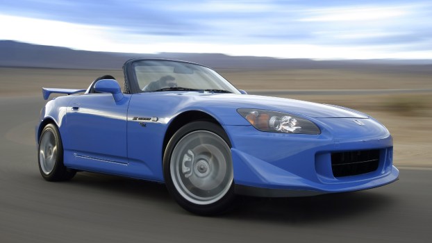 The Honda S2000 Is a Top Notch Sports Car That Should Still Be in Production
