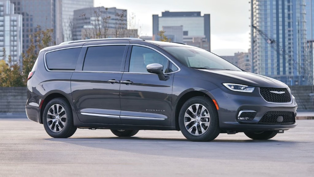 2022 Chrysler Pacifica Hybrid, PHEV minivan posed.