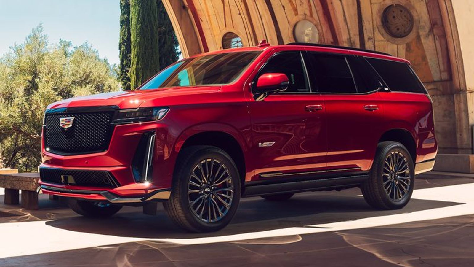 Best Full-Size Luxury SUVs According to 4 Trusted Experts - MotorBiscuit