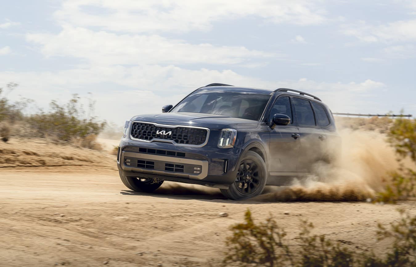 The 2024 Kia Telluride kicking up dirt
