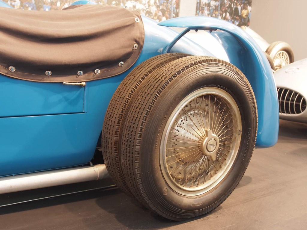 The dual rear tires on a Bugatti Type 59 race car