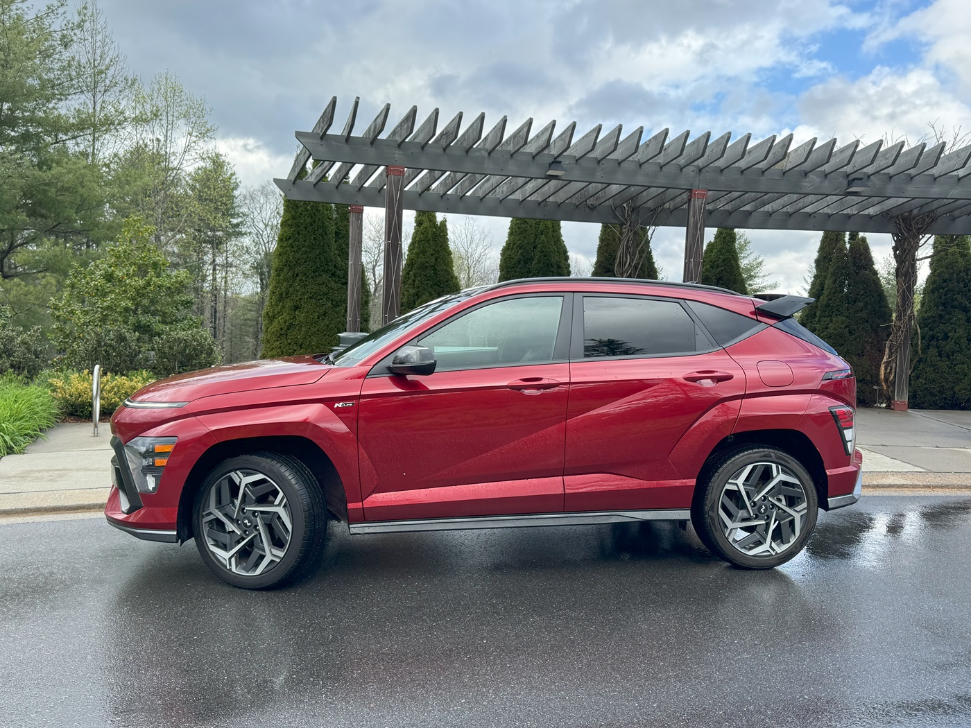 The 2024 Hyundai Kona N-Line Is a Race Car Bargain