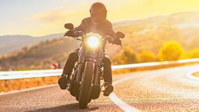 There are many pros and cons to be a full time motorcycle rider