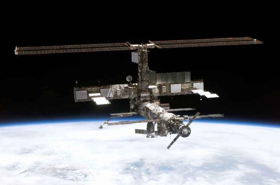 The International Space Station with view of Earth below
