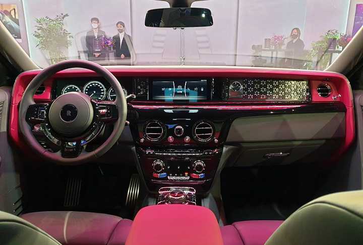 15 Cars with the Most Exquisite Interior Designs - MotorBiscuit