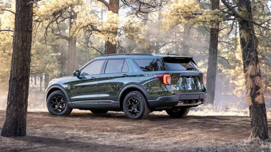 Ford has a new car recall over concerns with the engine valves. Impacted drivers can go to auto mechanics at Ford dealers.