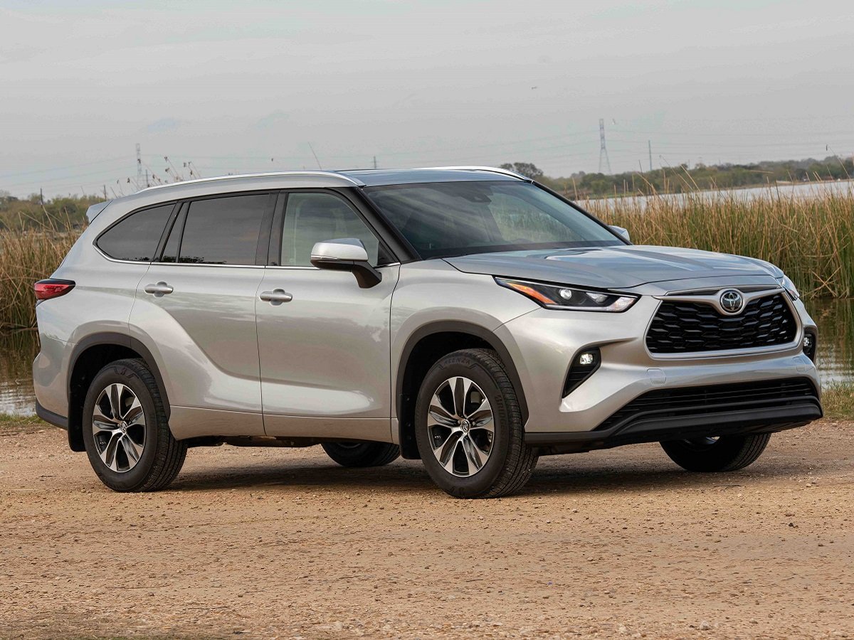 The 2024 Toyota Highlander Hybrid off-roading