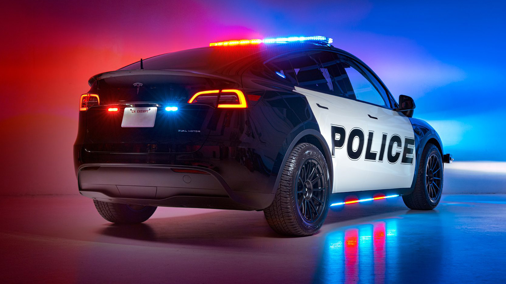 The Telsa Model 3 police car from the back side