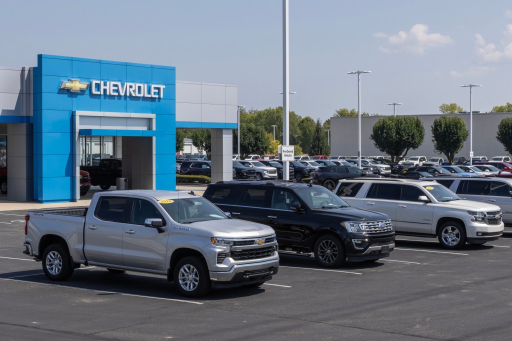 Cars for sale at a Chevrolet dealership