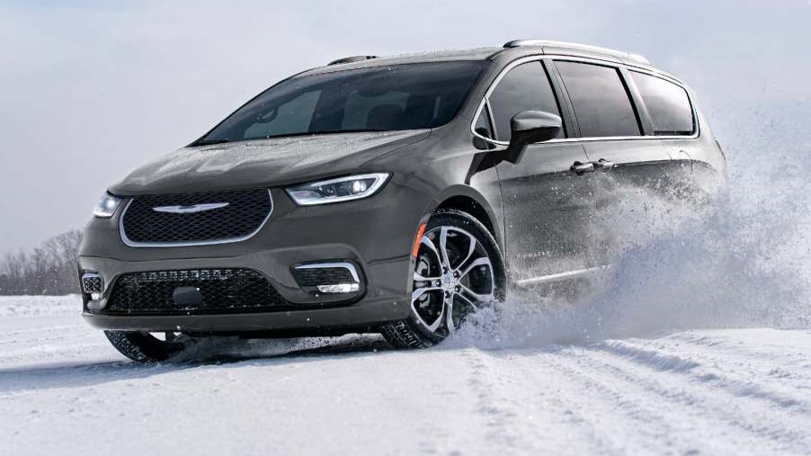 A shooting suspect in LA recently tried to evade a traffic stop and led police on an hour long chase.