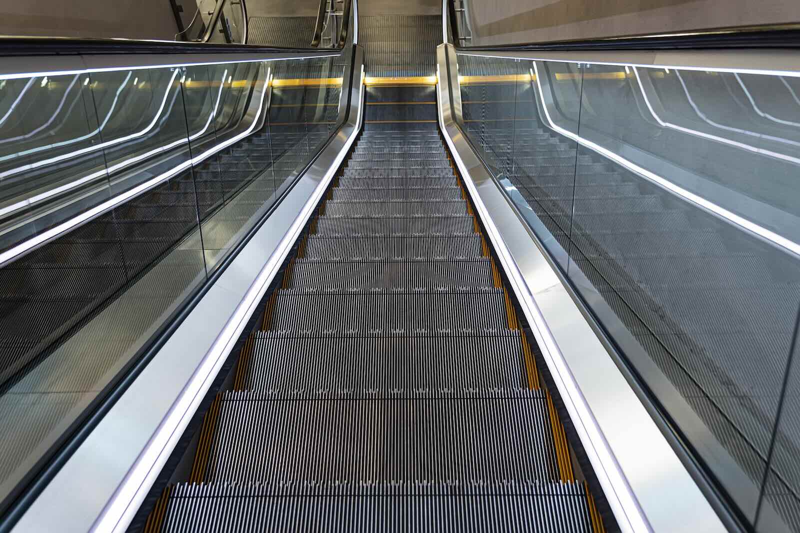 Man Dies After Attempting Wrong Way Escalator Challenge At Amtrak Station
