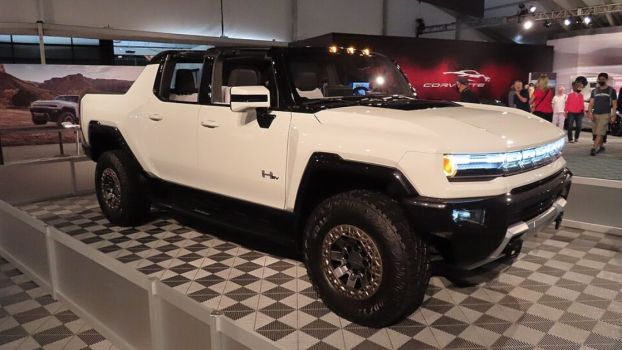 10 Electric Trucks Revolutionizing the Pickup Game