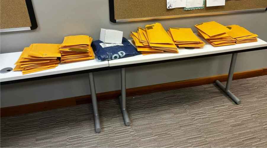 Over 500 pieces of stolen mail in Manilla envelopes the mail theft was discovered during a routine traffic stop in Minnesota