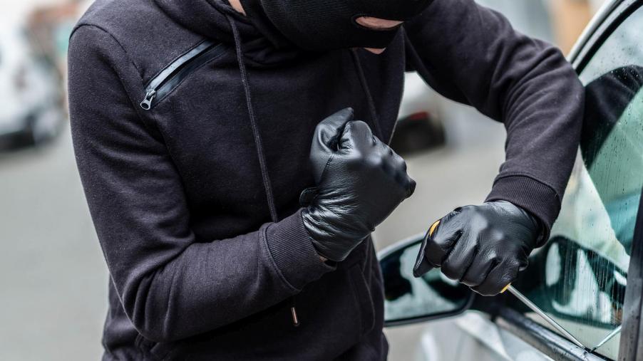 A car theft suspect recently led police on a late night chase while evading a traffic stop before crashing.