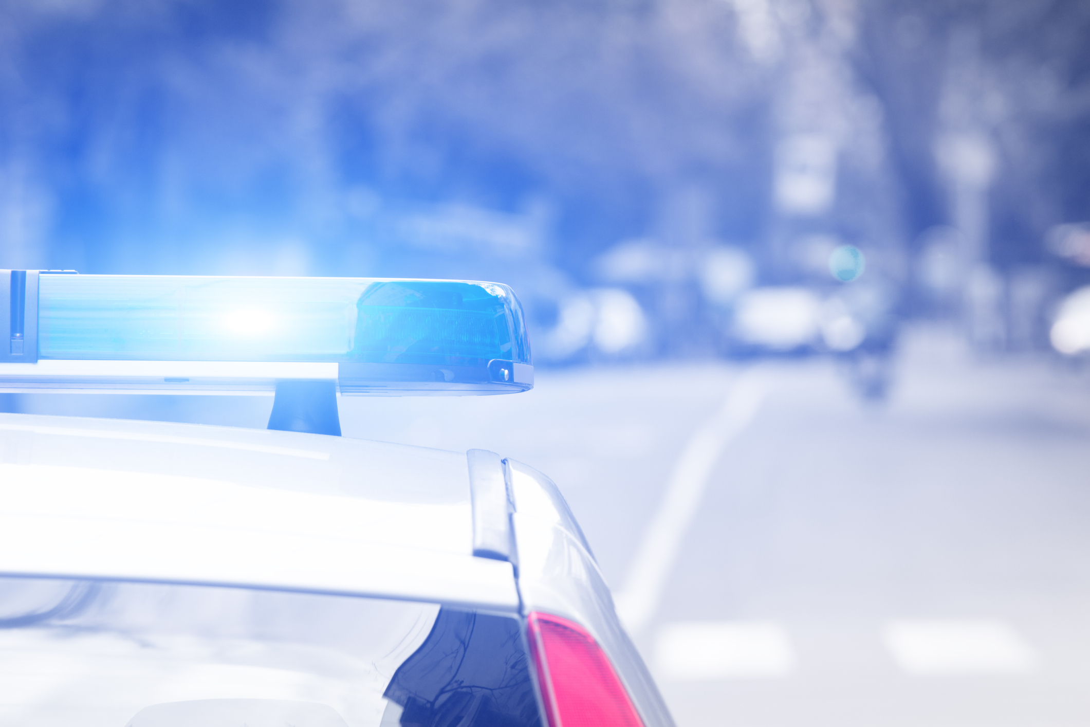 A police light on top of a squad car