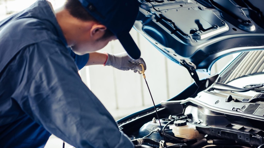 Auto mechanics often have options about cars and one recently disagreed with the idea of lifetime fluids.