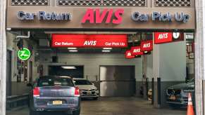 Avis rental car return and pick up center