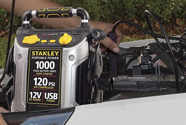 Stanley J5C09 Portable Power Station