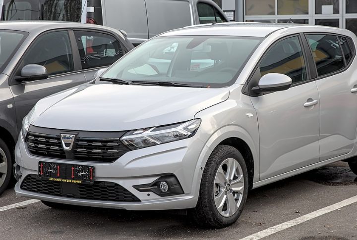 Spain: Dacia Sandero