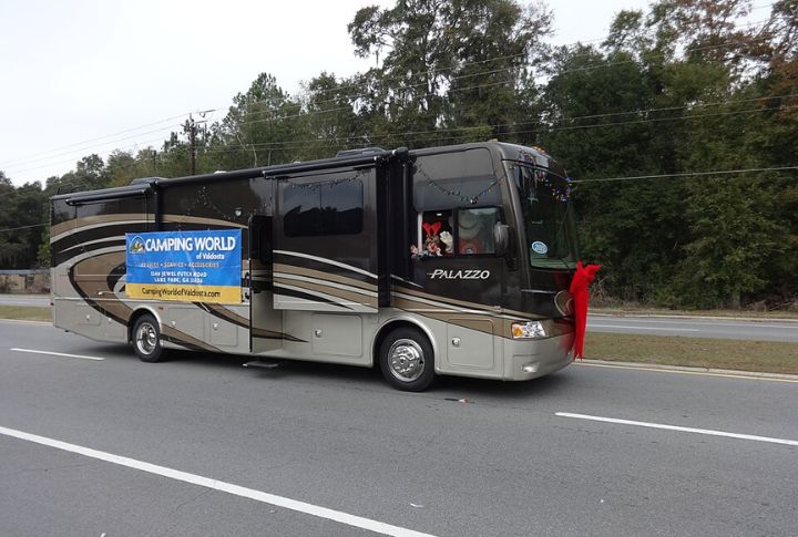 Thor Motor Coach Palazzo