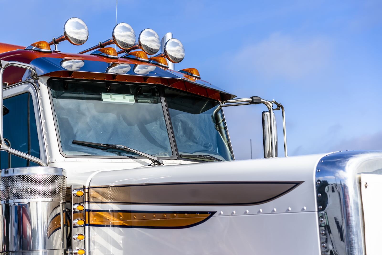 Semi Truck Air Horn Wallpaper 8k