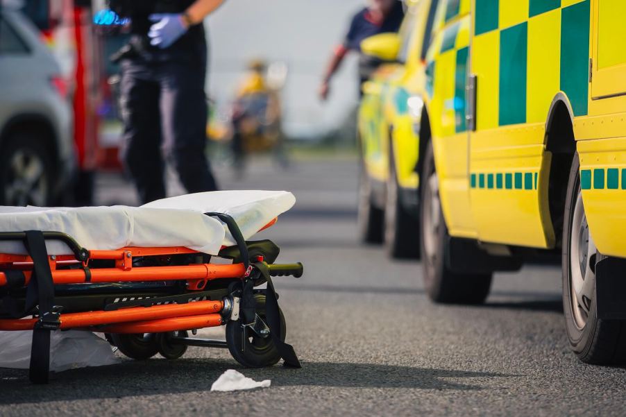 Paramedics respond to car crash after Jamarion Jackson's attempted carjacking