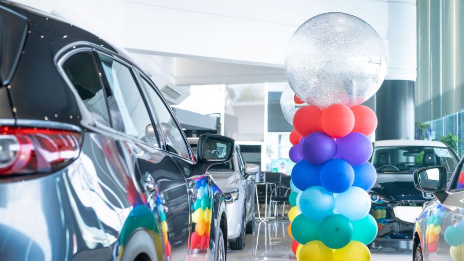 Several people are behind bars following a massive car theft scheme in Shreveport, LA, that saw several vehicles go missing. Read on.