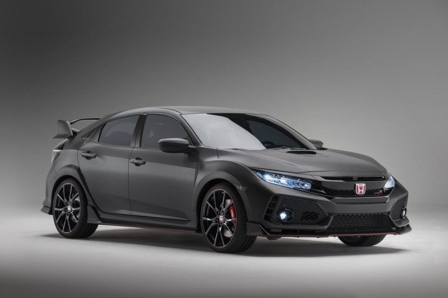 Honda Civic Type R prototype rendering for SEMA 2016 in right front angle view