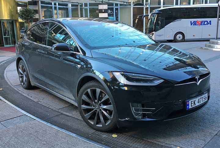 Tesla Model X (Pre-Refresh Units)