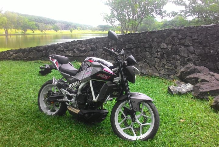 Hyosung GD250N ($4,000–$4,500)