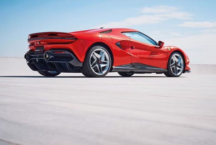 Ferrari SP48 Unica (2022)