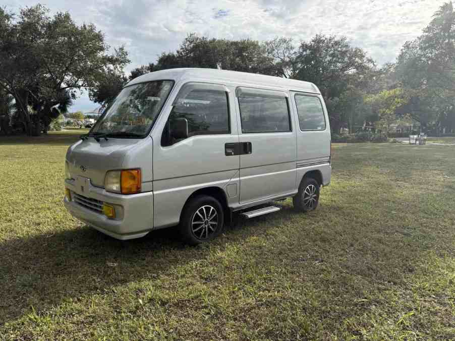 1999 Subaru Sambar parked in left angled profile view